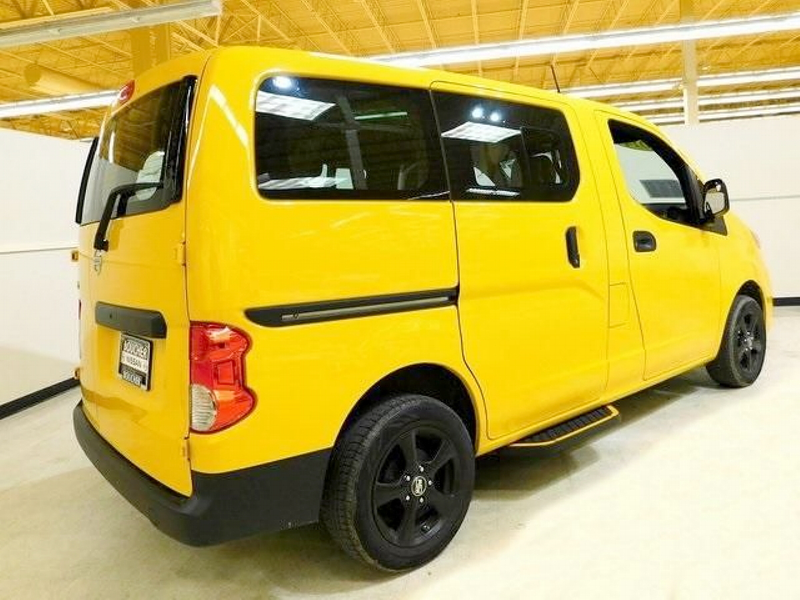 Illustration for article titled At $14,777, Could This 2014 Nissan NV200 Taxi be an Uber-Good Deal?